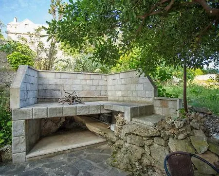 Πανσιόν Anita Sumartin