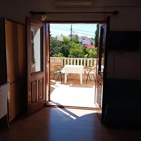 Anita Πανσιόν